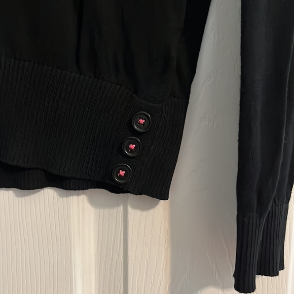 Woman’s lightweight Sweater - Picture 2 of 4